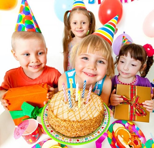 3rd-Birthday-Ideas-instanant-photos