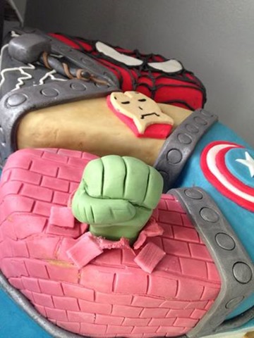 Superhero Cakes And Cookies 