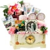 Senior Women’s Tea Gift Basket