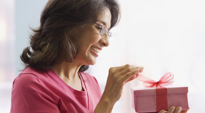 26 Farfetched Birthday Gifts for Mom Who Has Everything