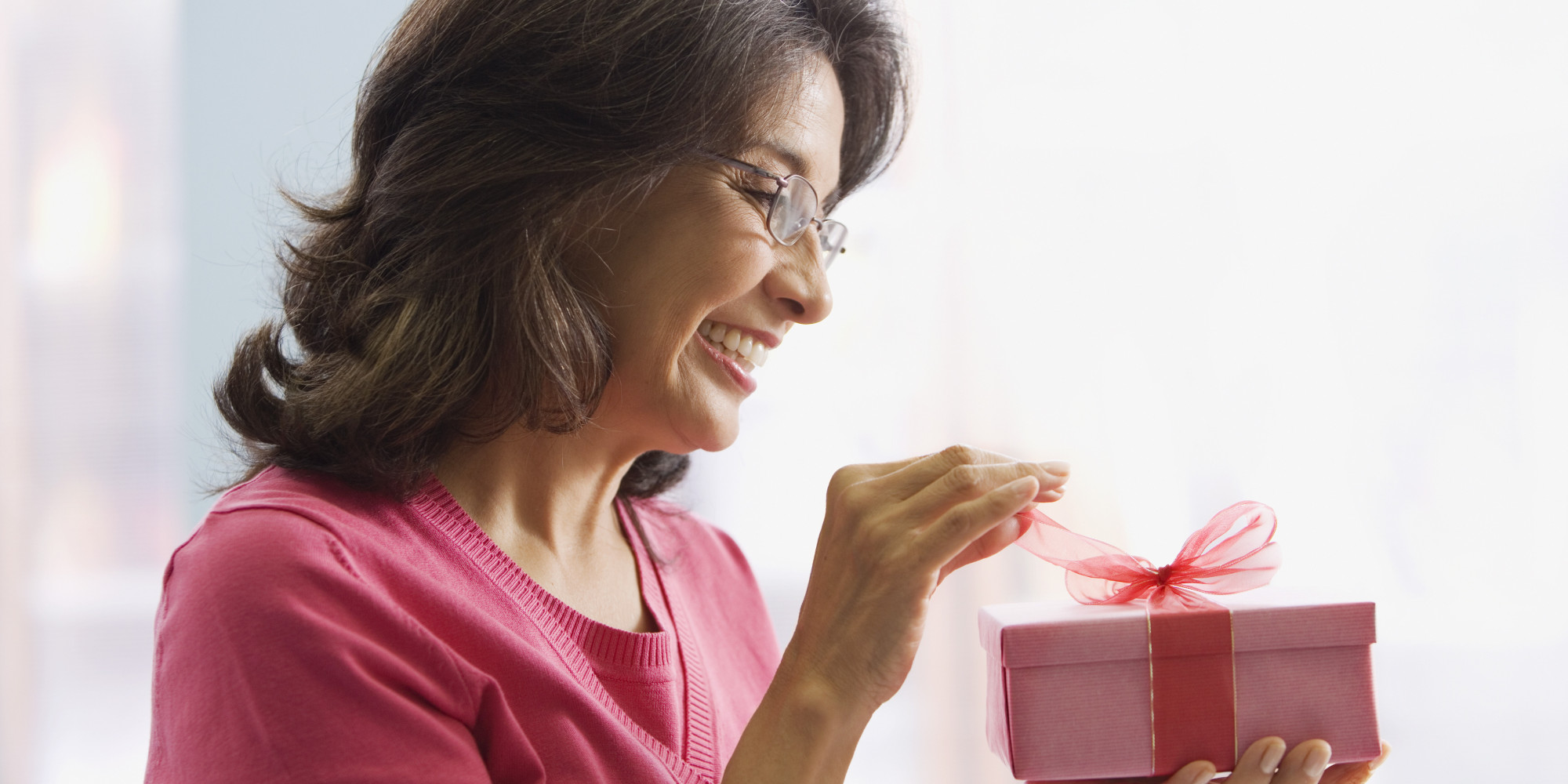 26 Farfetched Birthday Gifts for Mom Who Has Everything